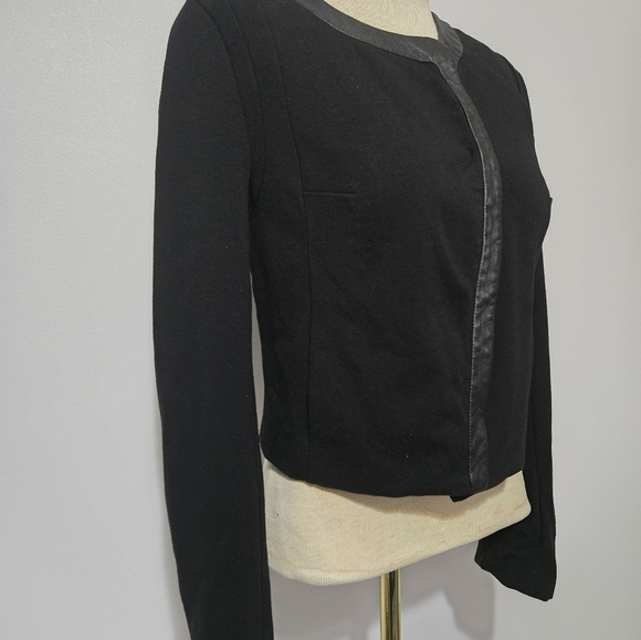 DIANE VON FURSTERNBERG DVF asymmetrical moto jacket with leather lining. Size 8 - Picture 2 of 10